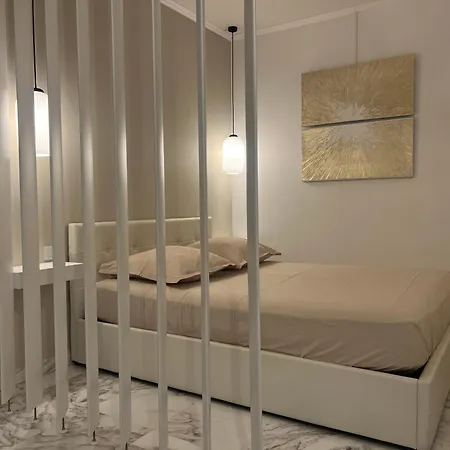 Апартаменты Seaviews By Jenni Menton, La Suite, Superbe Front De Mer, Emplacement Avec Terrasse Et Parking!