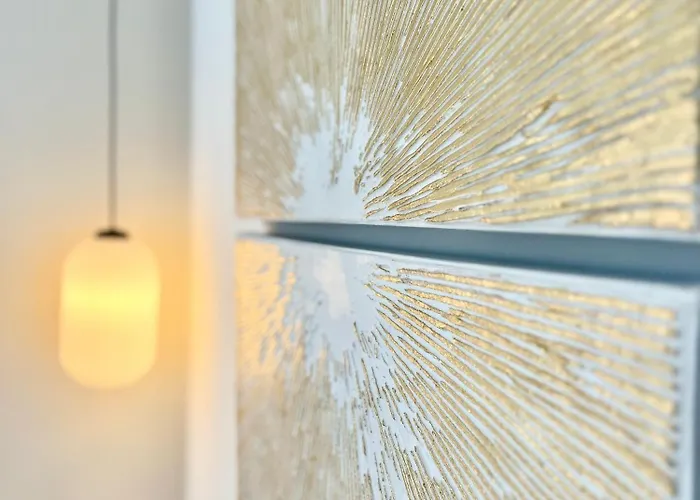 Seaviews By Jenni Menton, La Suite, Superbe Front De Mer, Emplacement Avec Terrasse Et Parking! Διαμέρισμα Μεντόν