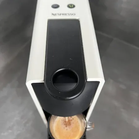 Seaviews By Jenni Menton, La Suite, Superbe Front De Mer, Emplacement Avec Terrasse Et Parking! Apartman Menton