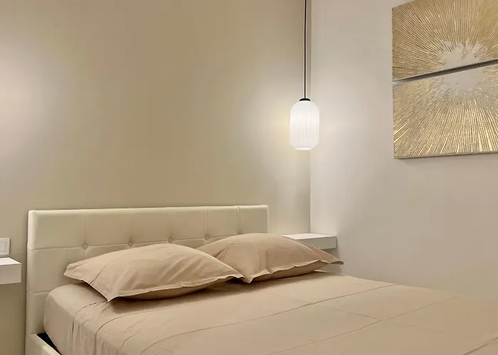 דירה Seaviews By Jenni Menton, La Suite, Superbe Front De Mer, Emplacement Avec Terrasse Et Parking! מנטון