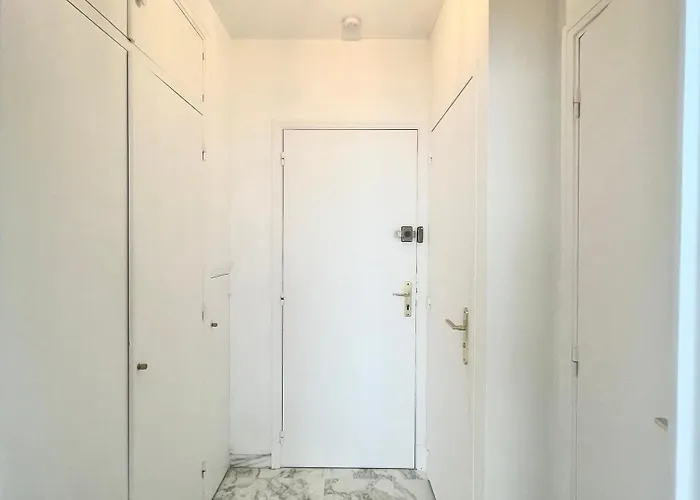 Appartement Seaviews By Jenni Menton, La Suite, Superbe Front De Mer, Emplacement Avec Terrasse Et Parking! Menton